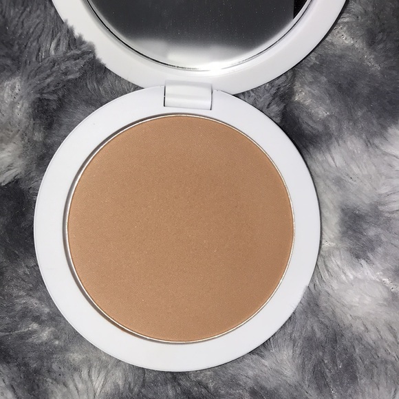 Makeup By Mario Makeup Makeup By Mario Soft Sculpt Bronzer Poshmark